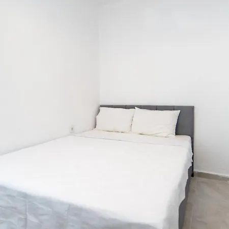 Apartament Flat W Balcony Garden 3 Min To Beach In Bodrum